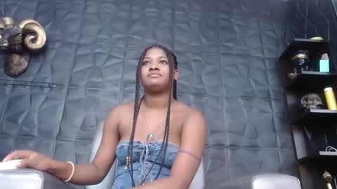 Snapshot of cristal_smith06 chatting on 09/13/25, 10:15 Hanna  online show from 09/13/25, 10:15