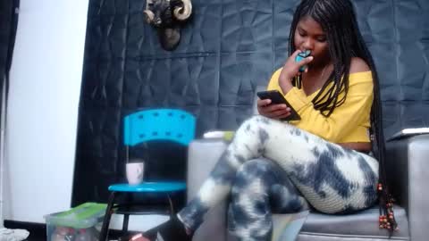 Snapshot of cristal_smith06 chatting on 09/29/25, 09:36 Hanna  online show from 09/29/25, 09:36