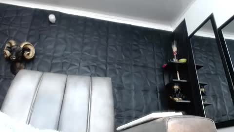 Hanna  online show from 05/03/26, 07:58