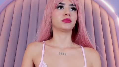 Nicole  Connection time 220pm-910pmCol online show from 02/06/25, 07:29