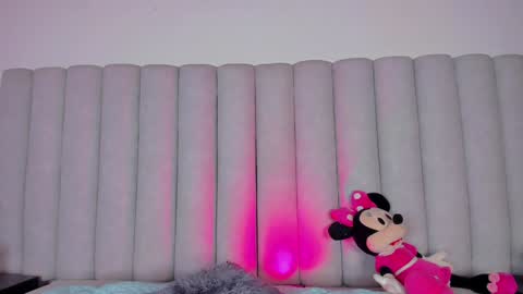 Nicole  Connection time 220pm-910pmCol online show from 02/08/25, 07:16