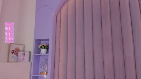 Nicole  Connection time 220pm-910pmCol online show from 03/08/25, 07:31