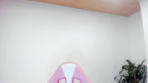 sofia online show from 03/28/26, 09:14