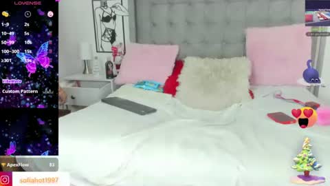 Snapshot of cristalsofiahot chatting on 12/30/24, 05:44 Cristal Sofia online show from 12/30/24, 05:44