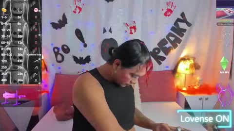 Snapshot of cristalsofiahot chatting on 10/29/25, 11:56 Cristal Sofia online show from 10/29/25, 11:56