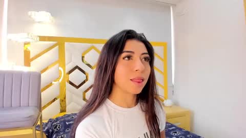  Independent Model online show from 01/14/25, 12:24