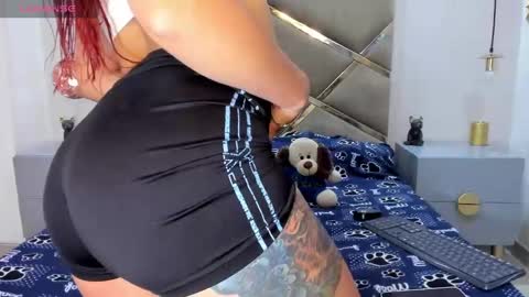  Independent Model online show from 02/17/25, 03:09