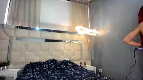  Independent Model online show from 03/01/25, 01:51