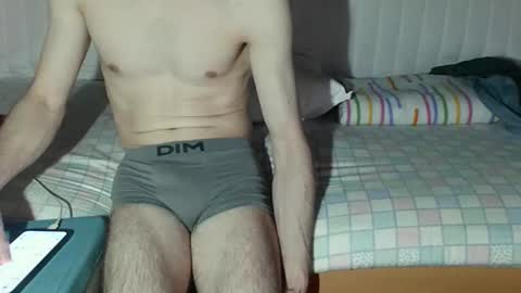 cristianrr184034 online show from 04/03/26, 08:51