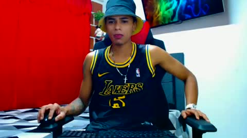 Snapshot of cristiantayron chatting on 07/04/26, 11:22 cristian online show from 07/04/26, 11:22