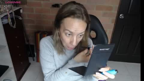 cristina online show from 04/25/26, 01:25