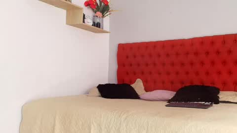 Snapshot of cristina_aznar chatting on 05/25/26, 06:58 Cris online show from 05/25/26, 06:58