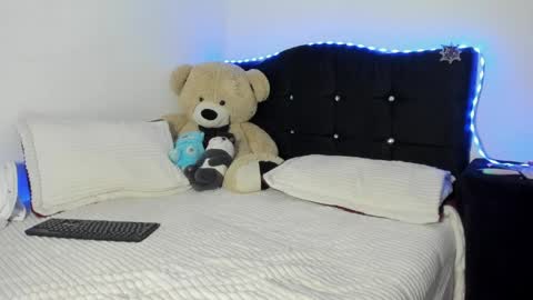 soycriss online show from 04/12/26, 05:51