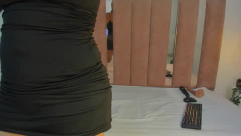 cristina_joy online show from 11/30/25, 01:48