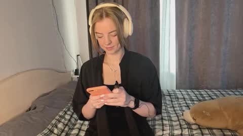 Marry online show from 03/25/26, 03:18