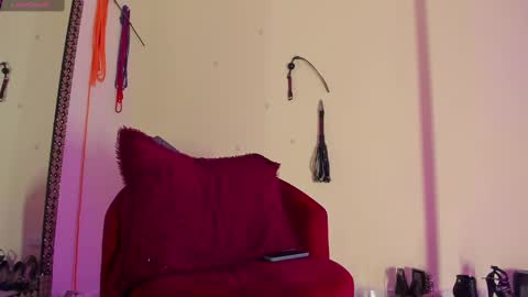 Cristin online show from 03/10/25, 04:57