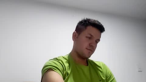 cristopher3042 online show from 02/09/25, 02:06