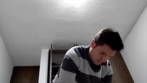 cristopher3042 online show from 03/04/25, 12:50