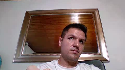 cristopher3042 online show from 12/19/25, 09:44