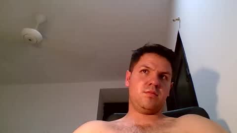 cristopher3042 online show from 04/09/26, 06:02