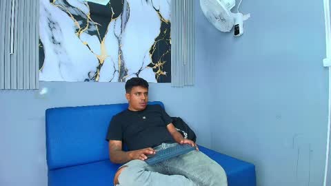cristopher_collins2 online show from 05/01/26, 05:56