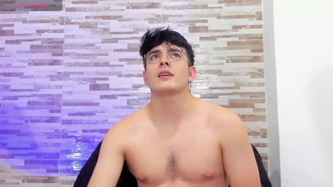 Snapshot of cristopher_russo chatting on 05/15/26, 10:50 CRISTOPHER online show from 05/15/26, 10:50