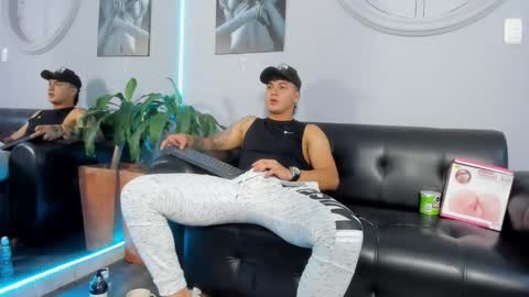 Cristopher online show from 02/04/25, 03:36