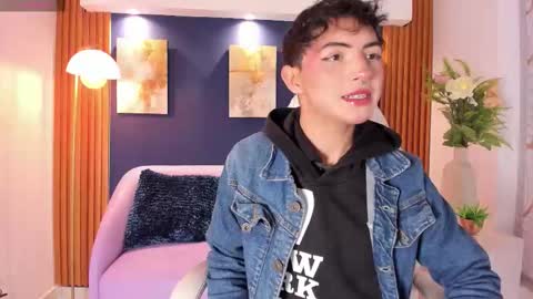 Cristopher  online show from 03/22/26, 08:23