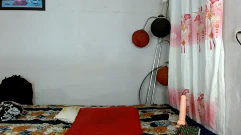 cristtal_1 online show from 06/09/26, 11:55