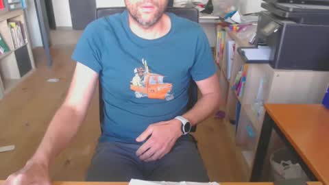 Snapshot of crisup1980 chatting on 02/14/25, 02:02 crisup1980 online show from 02/14/25, 02:02