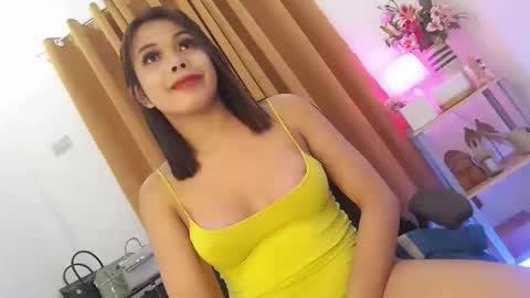 Snapshot of crisy263774 chatting on 09/17/25, 10:44 crisy263774 online show from 09/17/25, 10:44