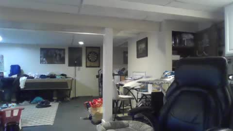 Snapshot of crm400 chatting on 06/14/26, 03:41 billybasement online show from 06/14/26, 03:41