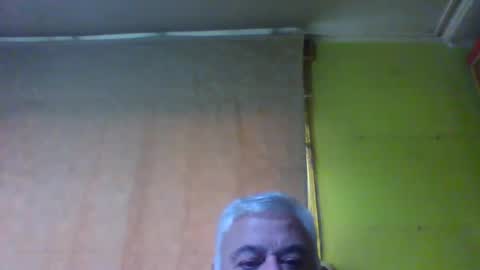 crmperez online show from 05/11/26, 06:49