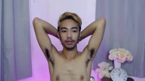 crocodale online show from 11/18/25, 09:36