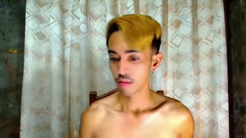 crocodale online show from 12/18/25, 02:12