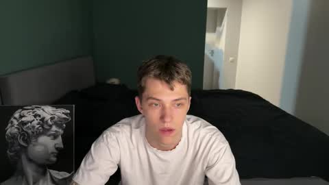 cronck52 online show from 12/16/25, 10:26