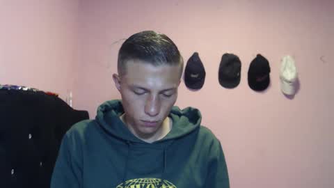 cronos_hot_888 online show from 02/27/26, 06:35