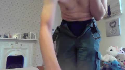Snapshot of cropper4fun chatting on 06/15/26, 10:50 Cropper online show from 06/15/26, 10:50