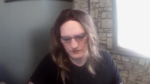 Snapshot of crossdresser_krystal chatting on 12/14/24, 06:52 crossdresser krystal online show from 12/14/24, 06:52