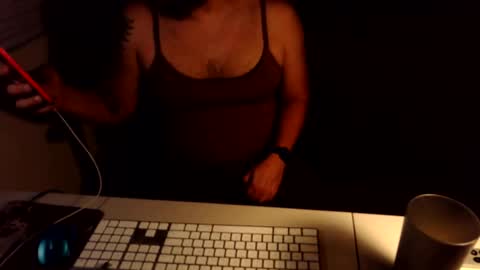 Snapshot of crossdressercrowe chatting on 11/09/25, 05:06 Insta theramonacrowecd online show from 11/09/25, 05:06