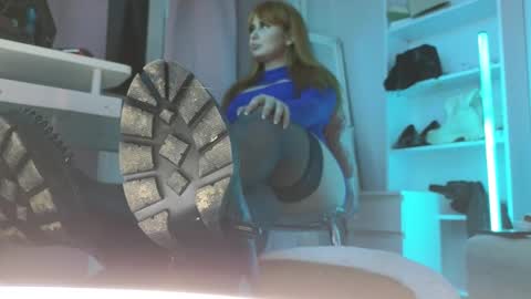 Cruel Siren online show from 12/04/25, 08:17