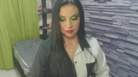 Snapshot of cruela_deviil chatting on 12/06/24, 09:46 cruela_deviil online show from 12/06/24, 09:46