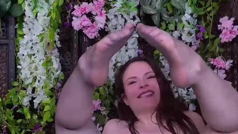 Snapshot of cruelalice chatting on 03/08/25, 04:45 CruelAlice online show from 03/08/25, 04:45