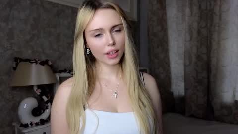 Emi online show from 10/24/25, 10:00