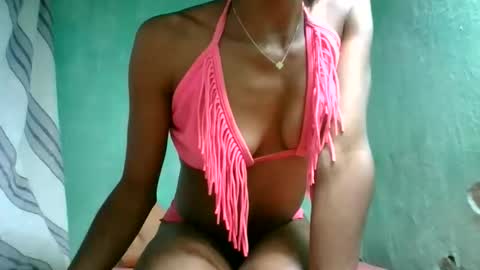 Snapshot of crushlove069 chatting on 06/03/26, 03:39 crushlove069 online show from 06/03/26, 03:39