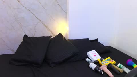 Cry online show from 10/17/25, 10:01