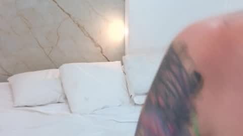 Cry online show from 11/12/25, 11:03