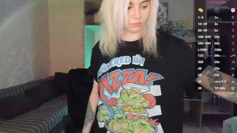 Snapshot of cryptobjgirlv2 chatting on 02/21/26, 11:55 Lilith online show from 02/21/26, 11:55