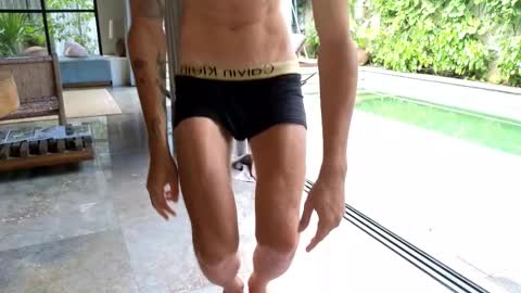 Snapshot of cryptongood chatting on 02/19/25, 02:44 Lin inst lingoodyy online show from 02/19/25, 02:44