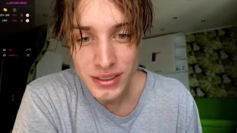 Snapshot of cryptongood chatting on 10/14/25, 10:16 Lin inst lingoodyy online show from 10/14/25, 10:16